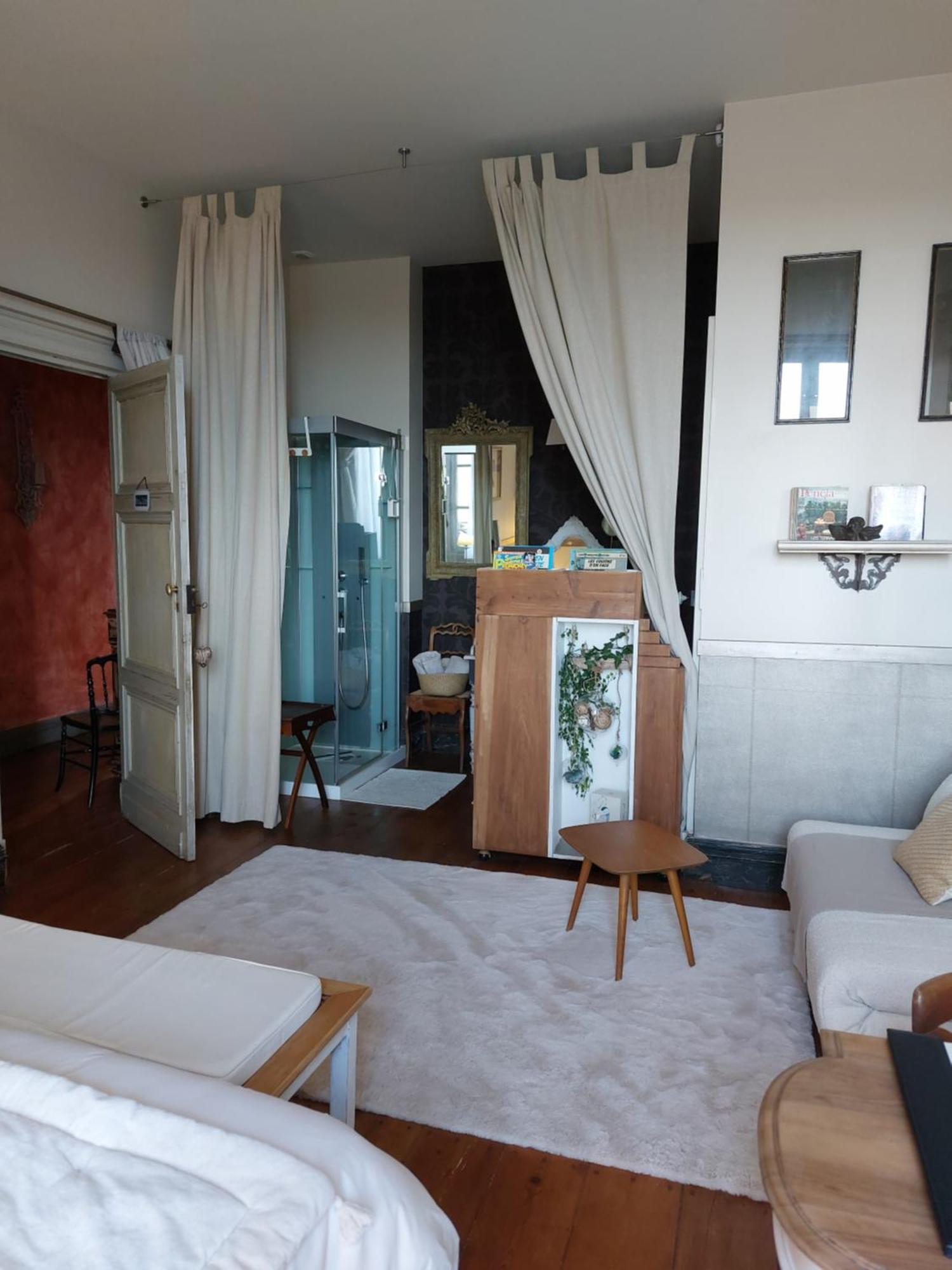 Bed and Breakfast Au Bonheur d'Alphonse à Lusignan-Petit Extérieur photo